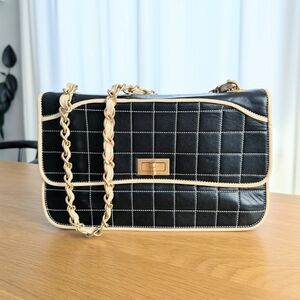 CHANEL Black and Cream Quilted Shoulder Bag